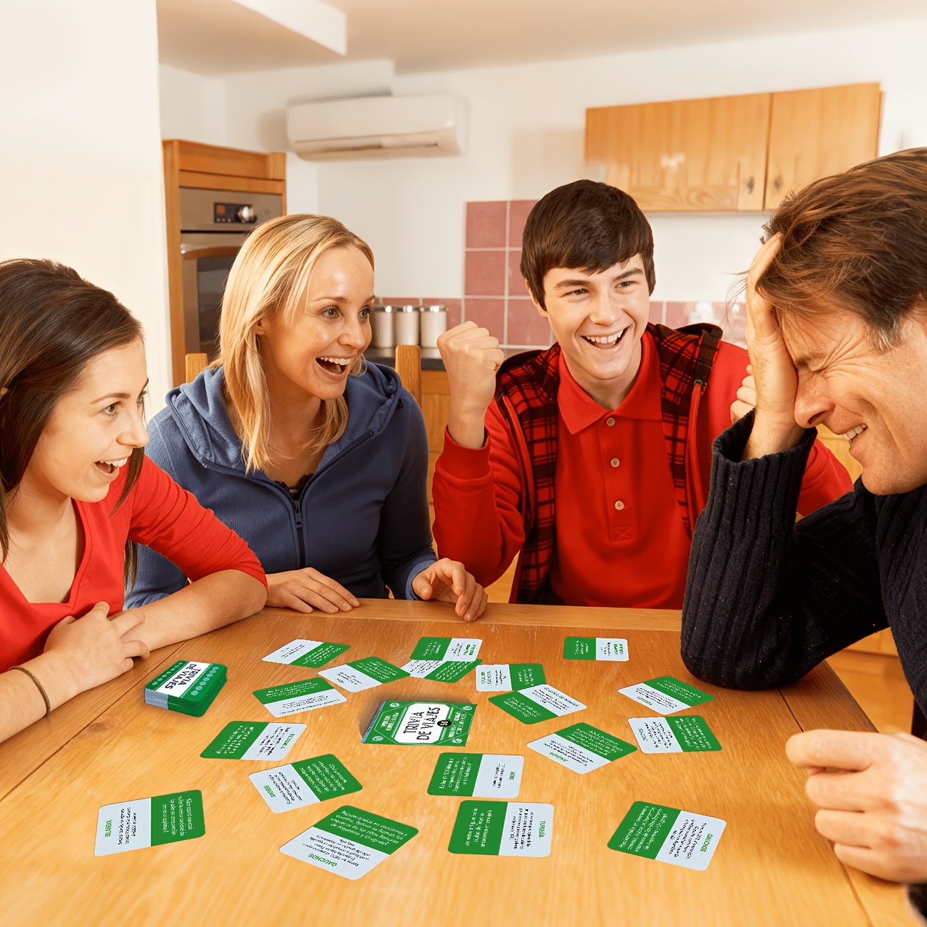 Gioco di Carte Trivia Spagnolo - Party Games Quiz Questions recensione e prezzo
